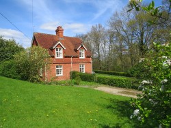 The Country House Company property to let Steep Marsh, Petersfield, Hampshire