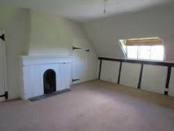 Property Image #10 of 25