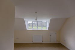 Property Image #13 of 28