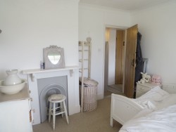 Property Image #11 of 27