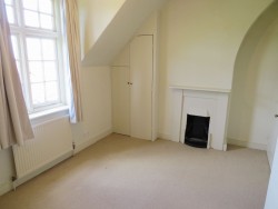 The Country House Company property to let Steep Marsh, Petersfield, Hampshire