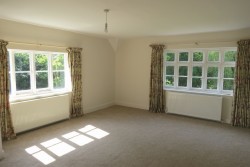 Property Image #14 of 31