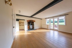The Country House Company: Property to Let Noar Hill, Nr Selbourne / Newton Valence, Hampshire