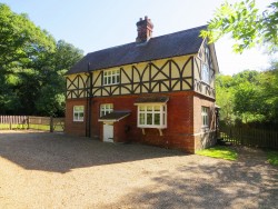 The Country House Company property for let, Swanmore, Nr Bishops Waltham / Winchester, Hampshire