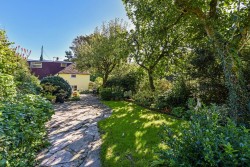 Property Image #11 of 13