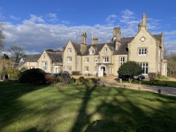 The Country House Company property for short term occupation, Near Petersfield, Hampshire