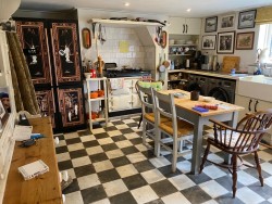 Property Image #3 of 8