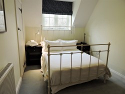 The Country House Company property for let, Swanmore, Nr Bishops Waltham / Winchester / Petersfield, Hampshire