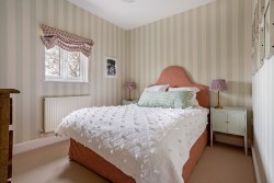 The Country House Company property for let, East Meon / Nr Petersfield / Alresford / Winchester, Hampshire