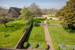 The Country House Company property for let, Colemore, Nr Petersfield / Alton, Hampshire