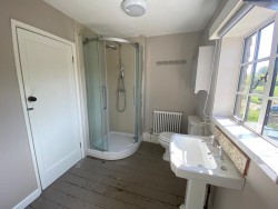 Property Image #12 of 17