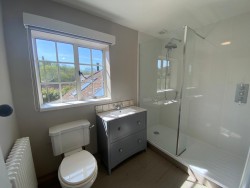 Property Image #13 of 17