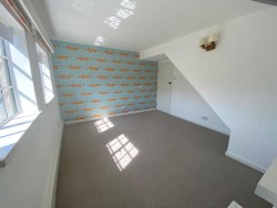 Property Image #8 of 17