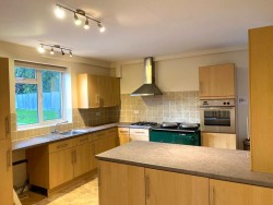 Property Image #2 of 8