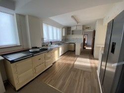 The Country House Company property for let, Fully Managed, Alton, Nr Farnham / Basingstoke / Petersfield, Hampshire