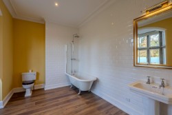 Property Image #8 of 13