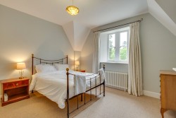 Property Image #9 of 13