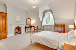 Property Image #11 of 13
