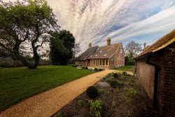 Property Image #15 of 16