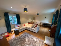 Property Image #5 of 12