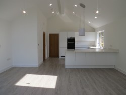 Property Image #3 of 9