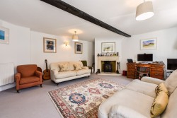 Property Image #4 of 12