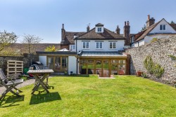 Property Image #11 of 12