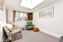 Property Image #6 of 12