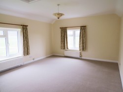 Property Image #7 of 10