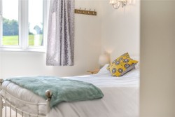 Property Image #8 of 16