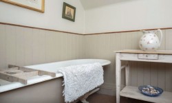 Property Image #4 of 9