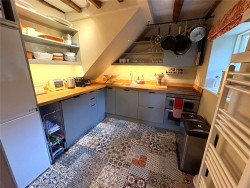 Property Image #4 of 14