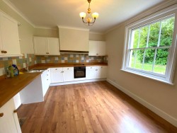 Property Image #4 of 14