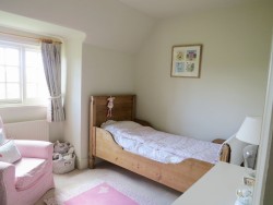 Property Image #8 of 12