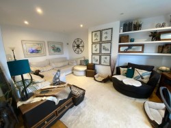 Property Image #4 of 9