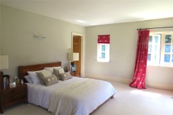 Property Image #5 of 14