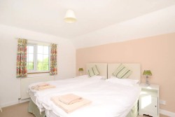 Property Image #7 of 12