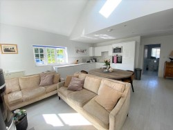 Property Image #5 of 11