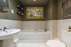 Property Image #10 of 11
