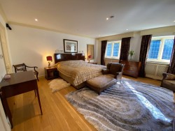 Property Image #8 of 12