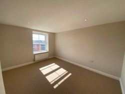 Property Image #8 of 14