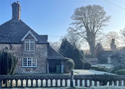Property Image #1 of 7