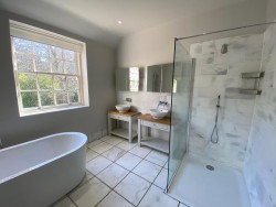 Property Image #10 of 11