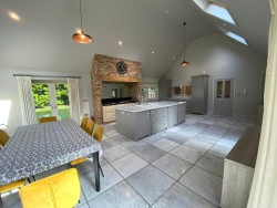 Property Image #3 of 11