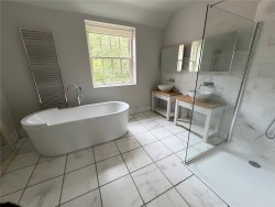 Property Image #15 of 18