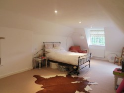 Property Image #11 of 15