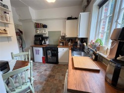 Property Image #4 of 8