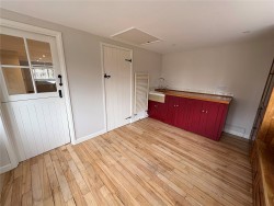 Property Image #6 of 17