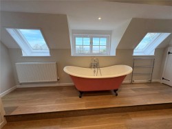 Property Image #10 of 17