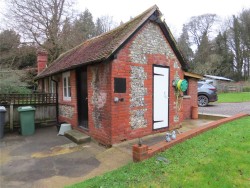 Property Image #8 of 11